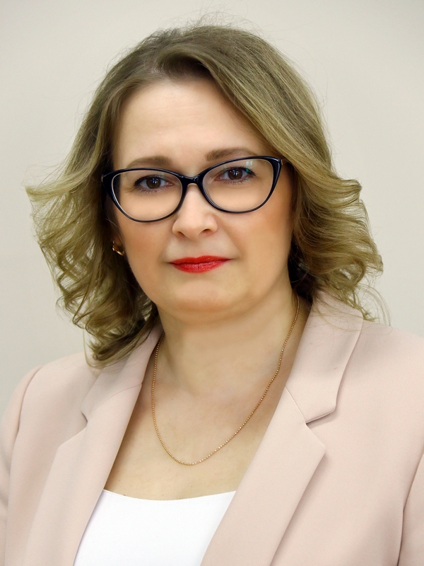 Суркова Юлия Сергеевна.