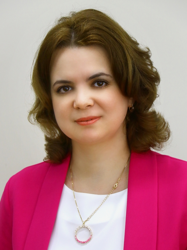 Денисова Марина Юрьевна.